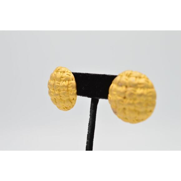 Givenchy Vintage Earrings Brushed Gold Matte Quilted Round Chunky Signed 80s 9I - Picture 3 of 10